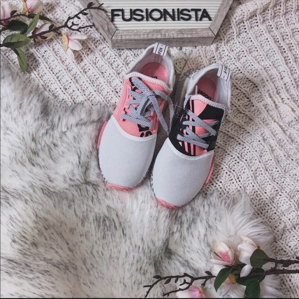 ‼️sold‼️🍭 Adidas NMD R1 White/Pink Spc. 5.5Y/7W - Picture 4 of 9